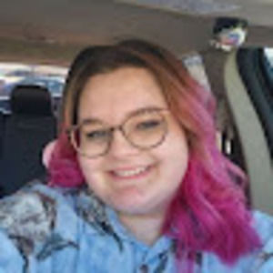 Meet your Posher, Holly